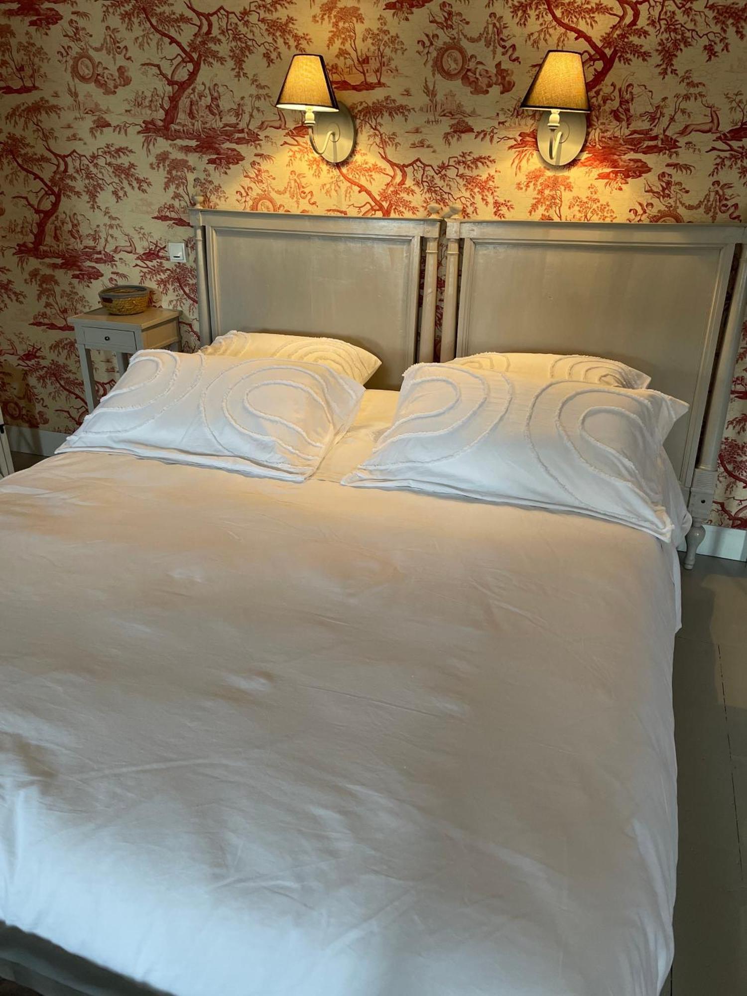 Belle Fontaine Hotel Bourges Bagian luar foto