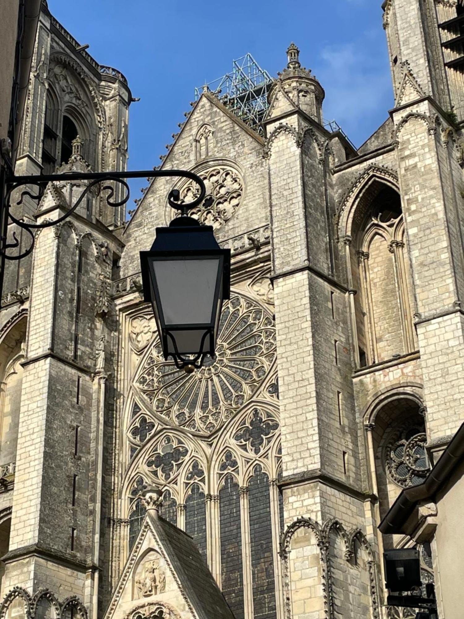 Belle Fontaine Hotel Bourges Bagian luar foto
