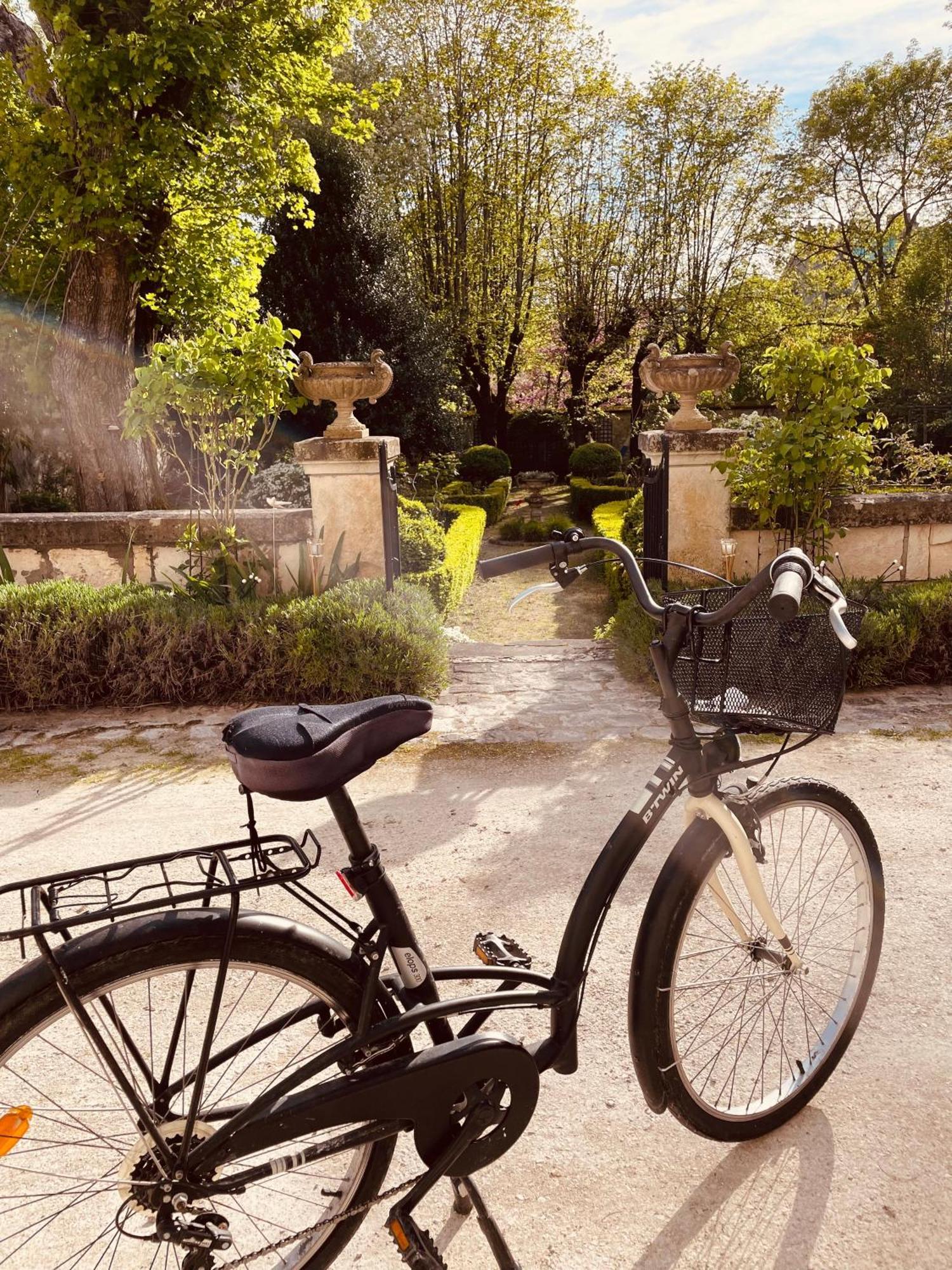 Belle Fontaine Hotel Bourges Bagian luar foto