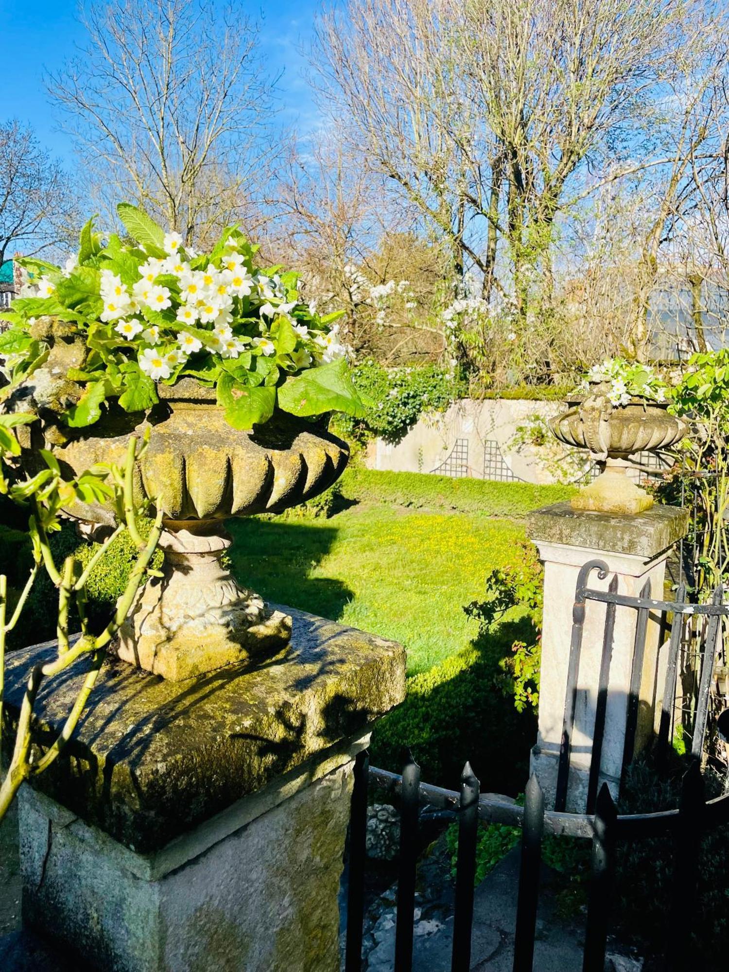 Belle Fontaine Hotel Bourges Bagian luar foto